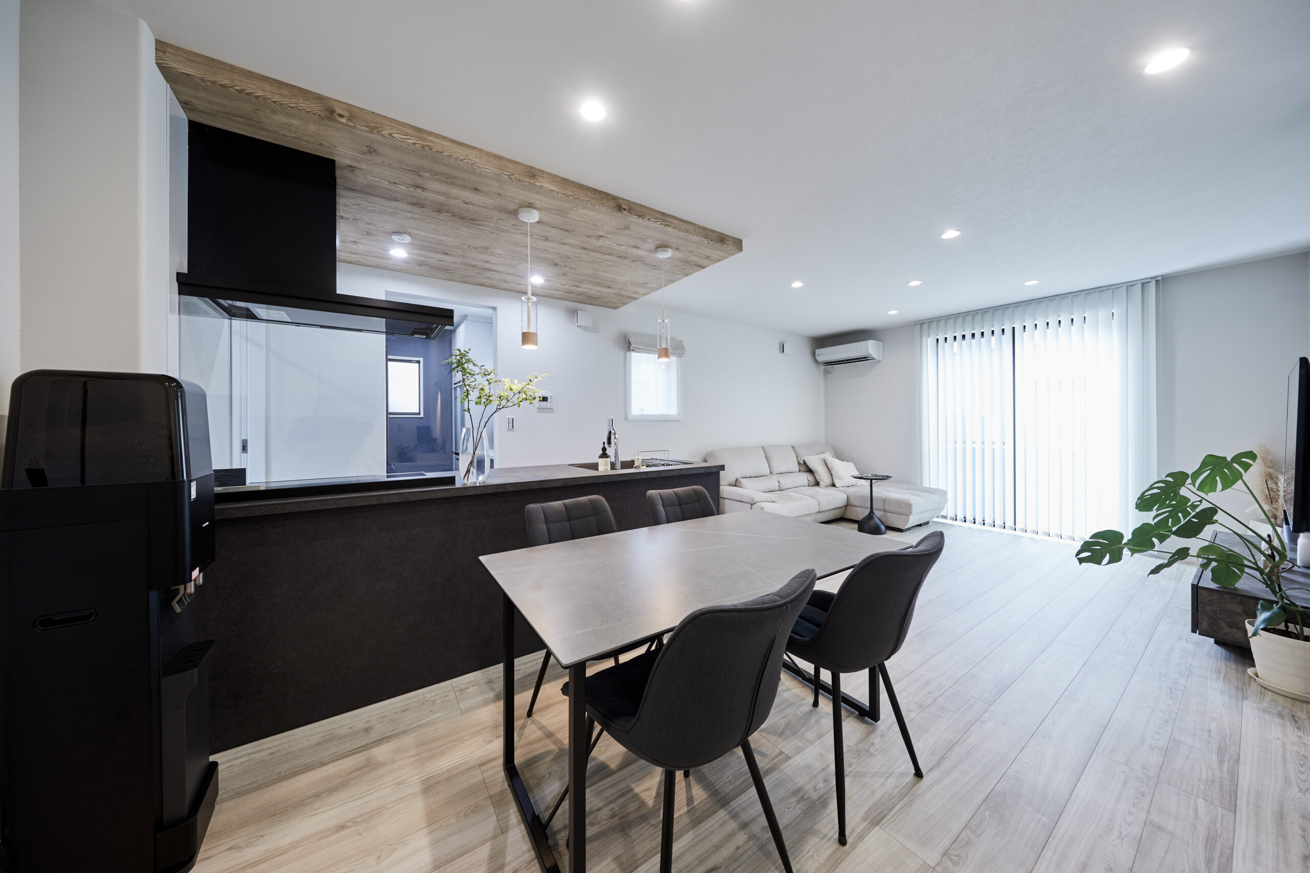 SNSやショールームを<br />
参考に希望を実現