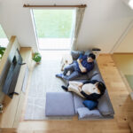 大きな庭と吹き抜けが心地いい 和モダンの家