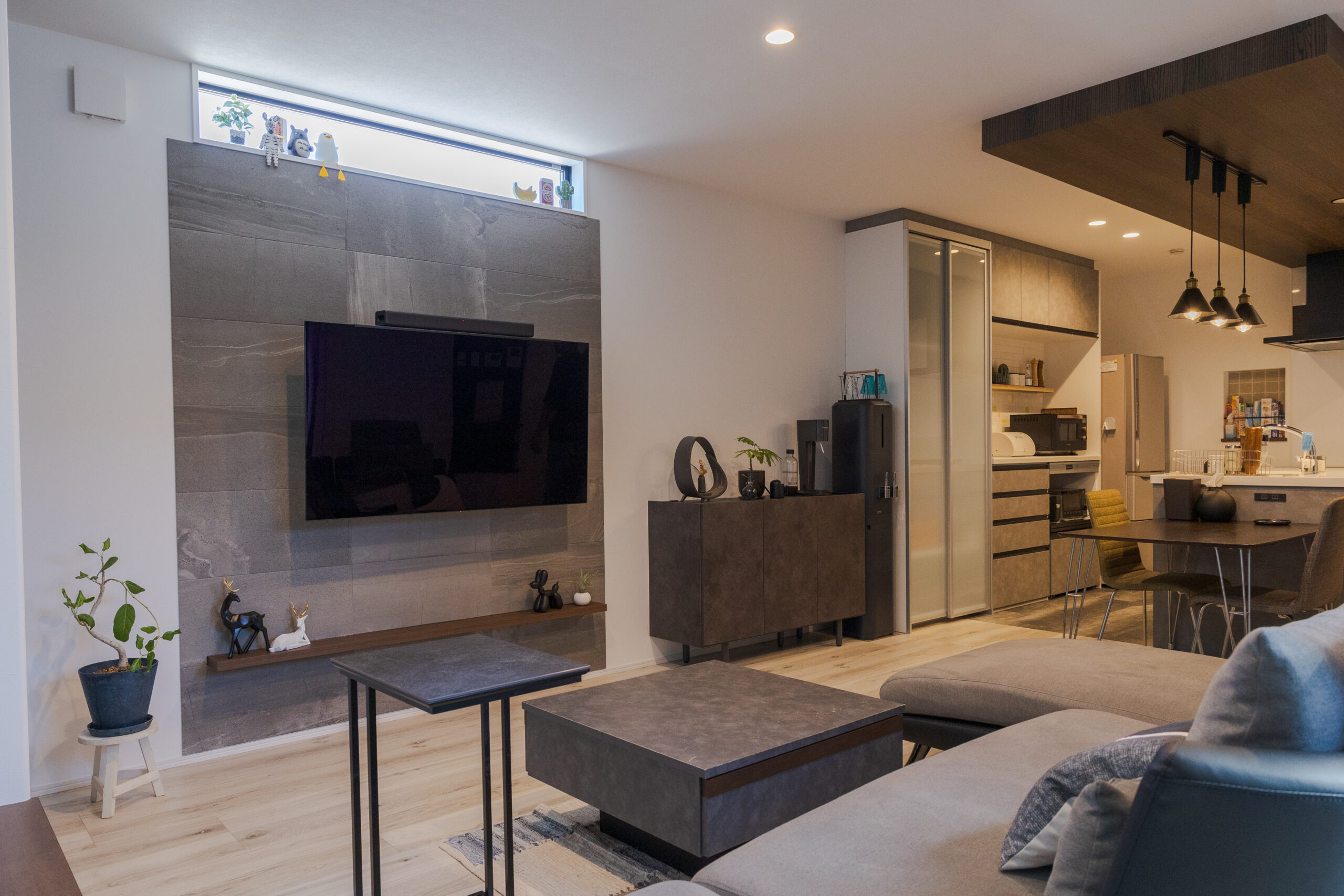 グリーン×ベージュのツートンが映える、心地よいおうち